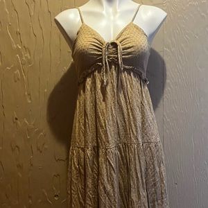 Akaiv Maxi Dress